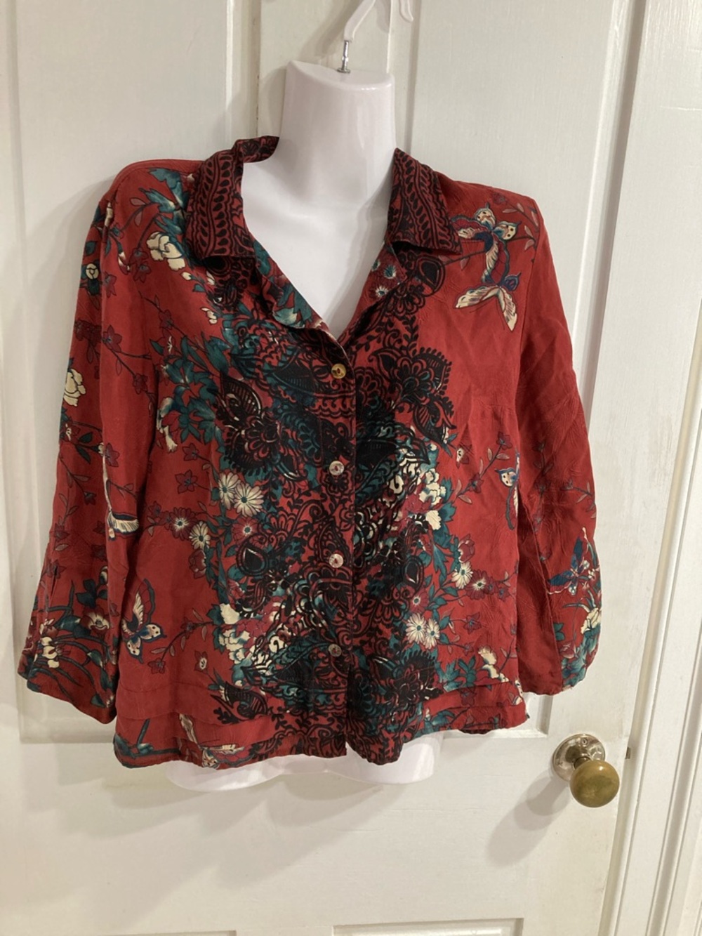 Women's Red Floral Button-Up Shirt - Boho Style 100% silk
